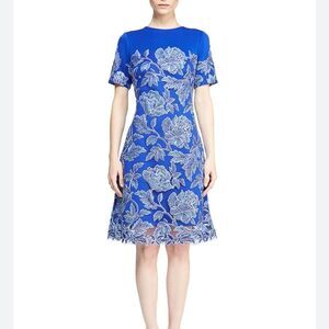 Tadashi Shoji Bridal Floral 'Sabi' Short Sleeve Shift Dress in Royal Blue Size 2